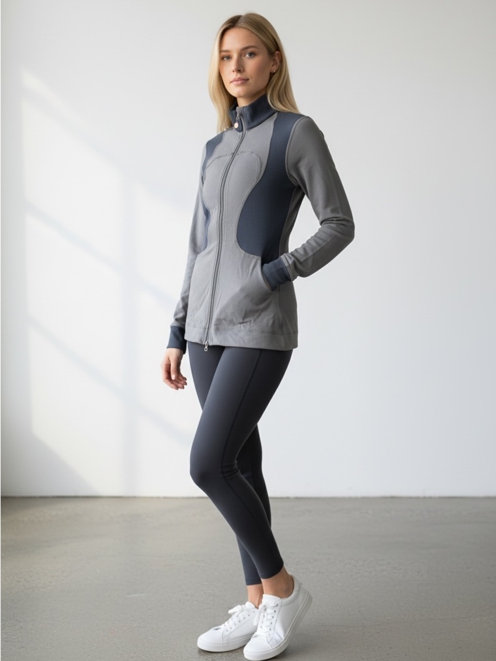 Lululemon Rare Forme Zip Up Jacket 
Grey / Navy